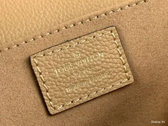 EAST LOUIS METIS POCHETTE WEST VUITTON 0615
